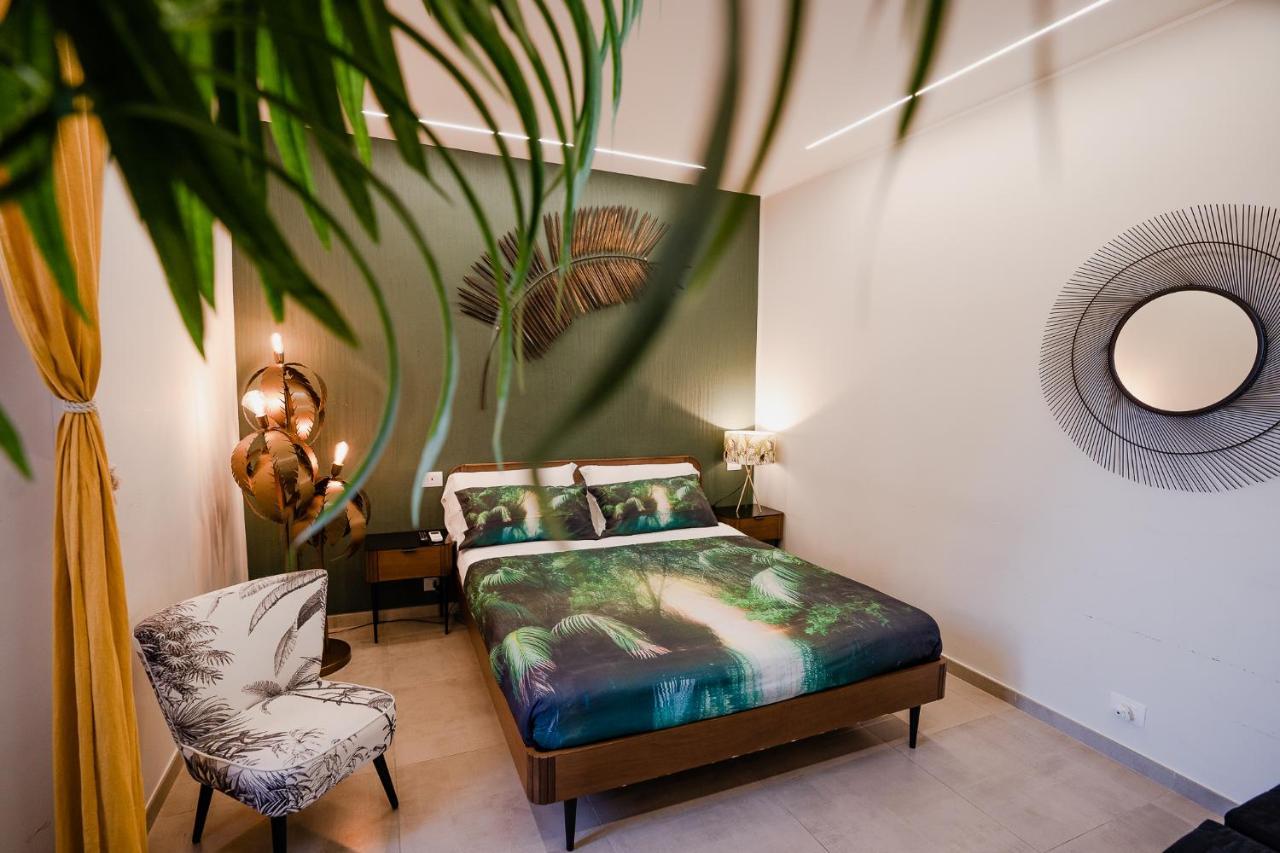 Le Boutique Luxury Rooms Diffused In Historic Center Fiumicino Kültér fotó
